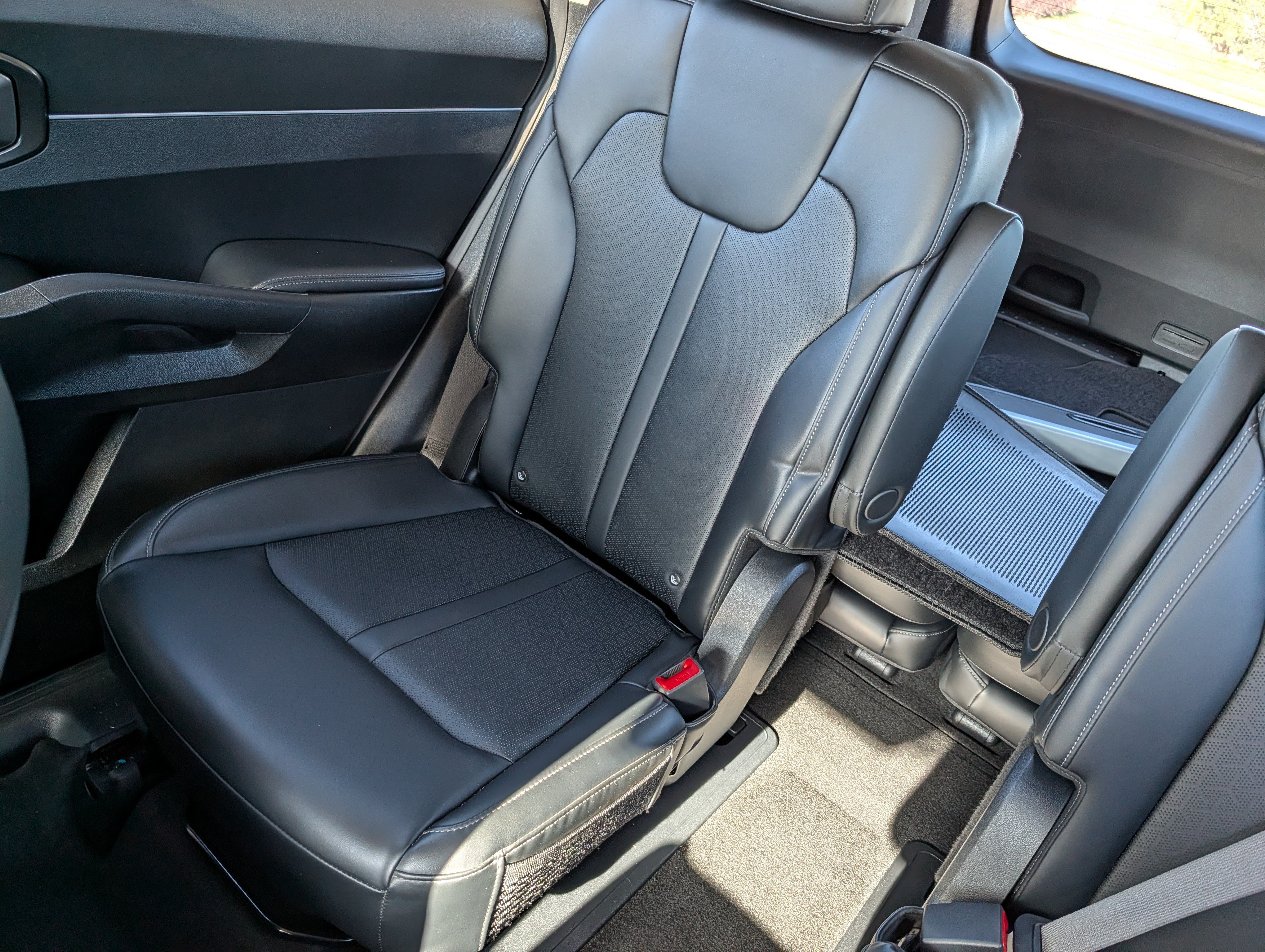 Certified 2023 Kia Sorento EX FWD image 12