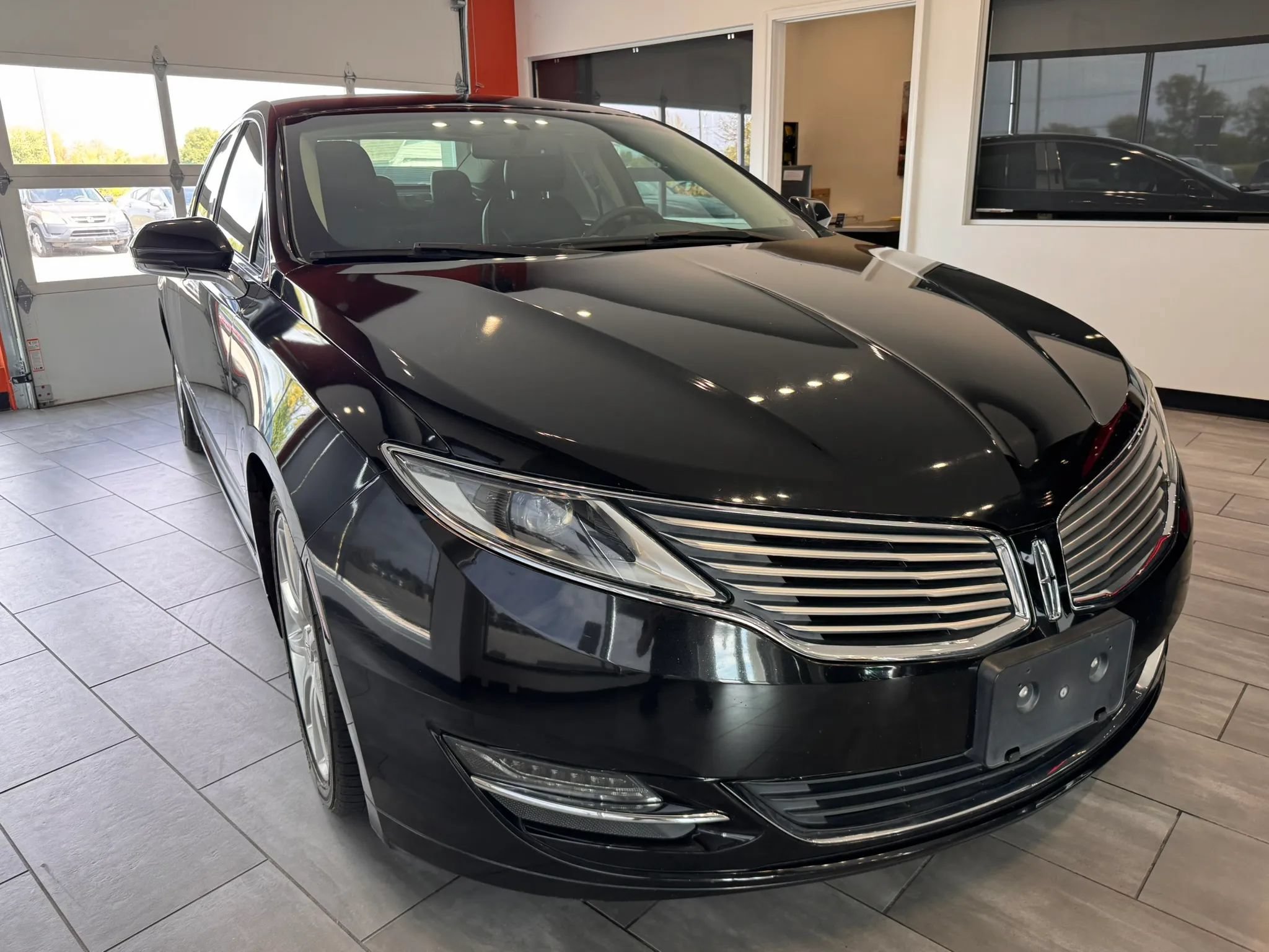Used 2014 Lincoln MKZ w/ Equipment Group 101A Select FWD image 2