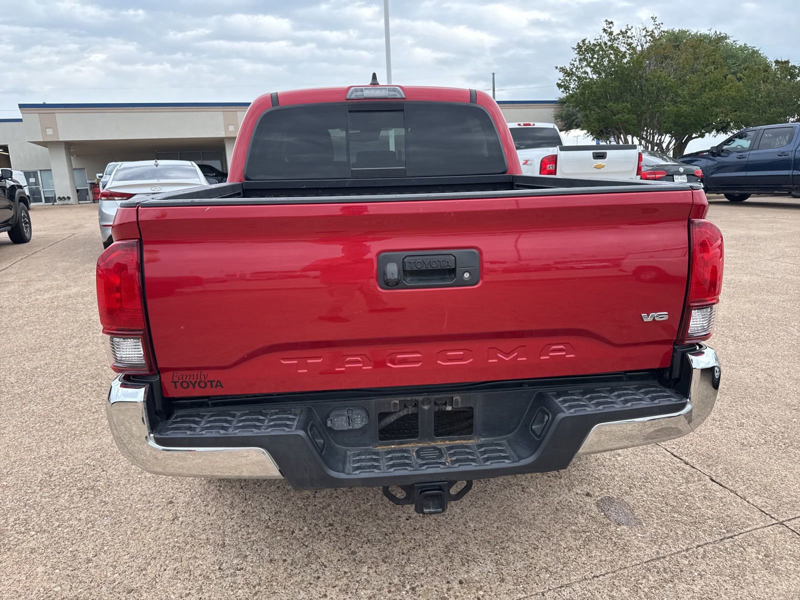 Used 2021 Toyota Tacoma SR5 RWD image 6