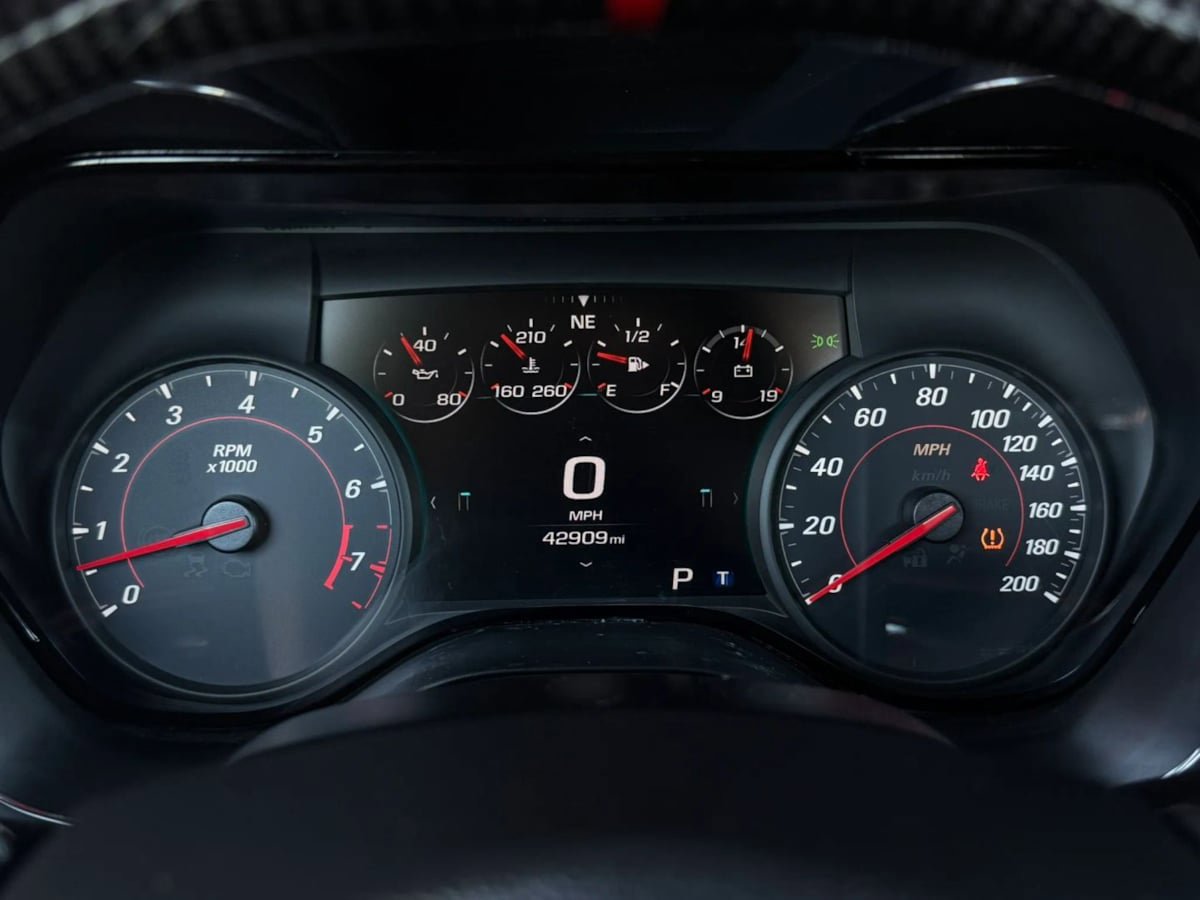 Used 2018 Chevrolet Camaro SS RWD image 51