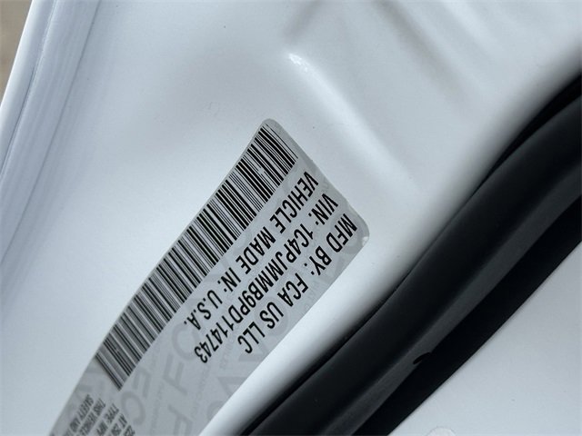 Used 2023 Jeep Cherokee Altitude Lux image 27