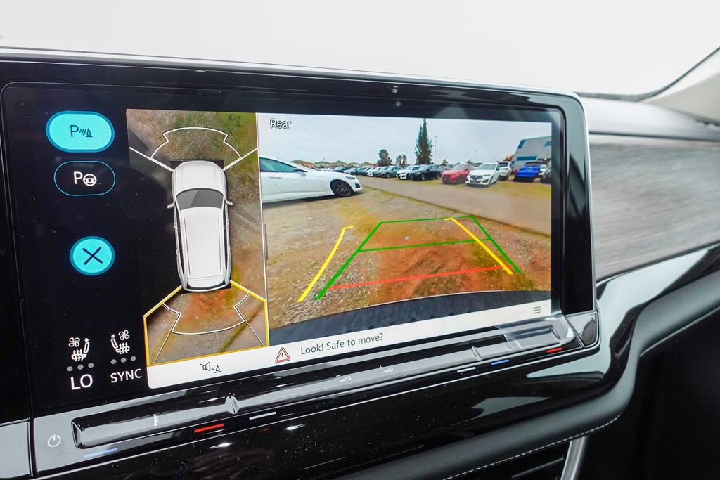 New 2026 Volkswagen Atlas SEL Premium R-Line image 25