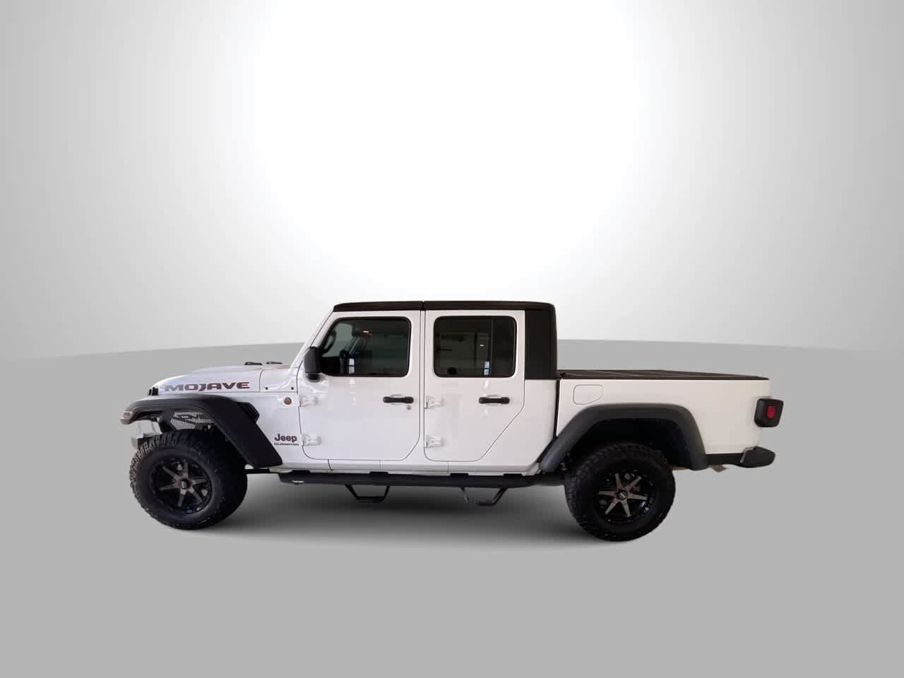 Used 2021 Jeep Gladiator Mojave AWD/4WD image 5