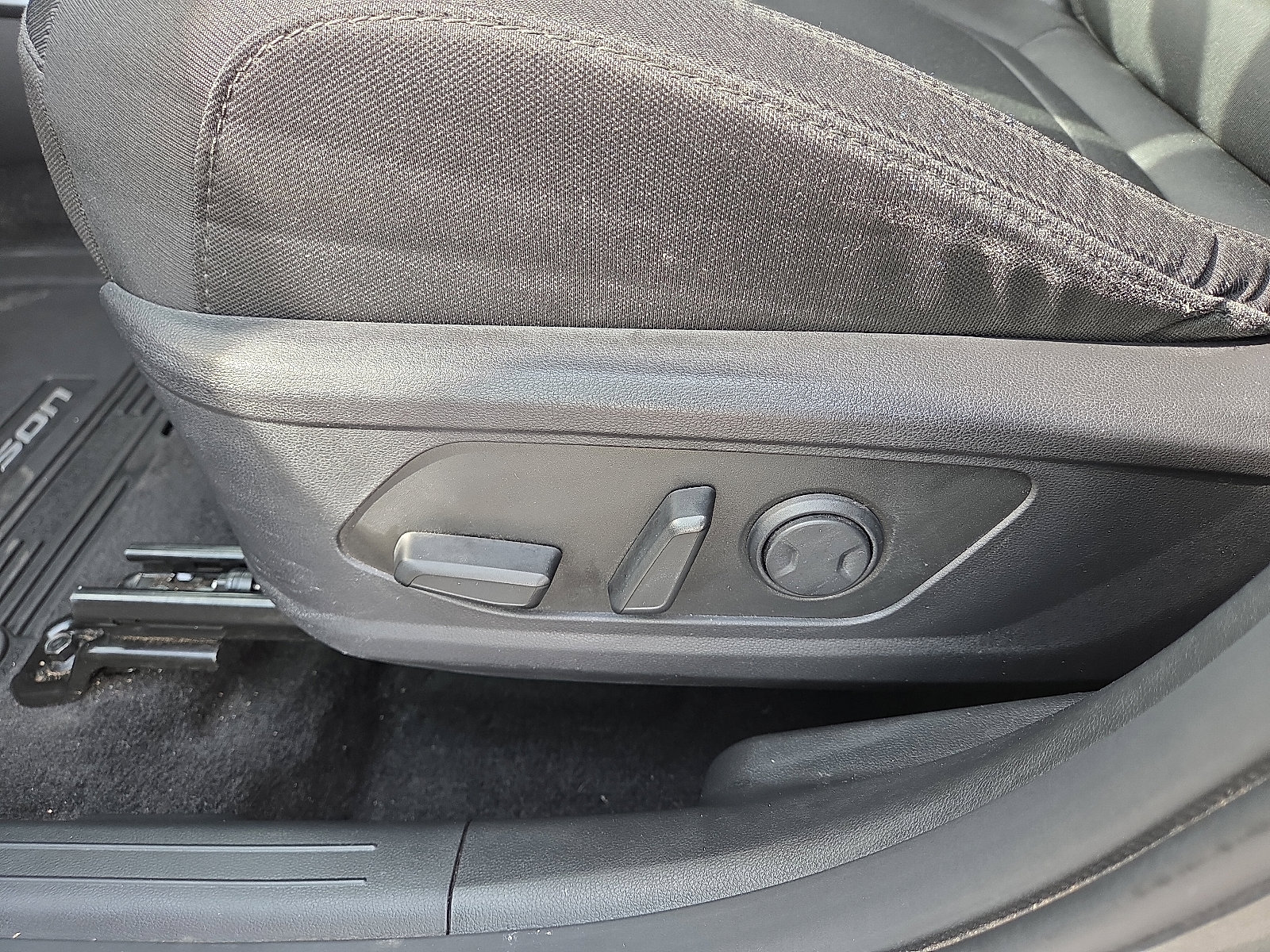 Used 2024 Hyundai Tucson Blue image 13