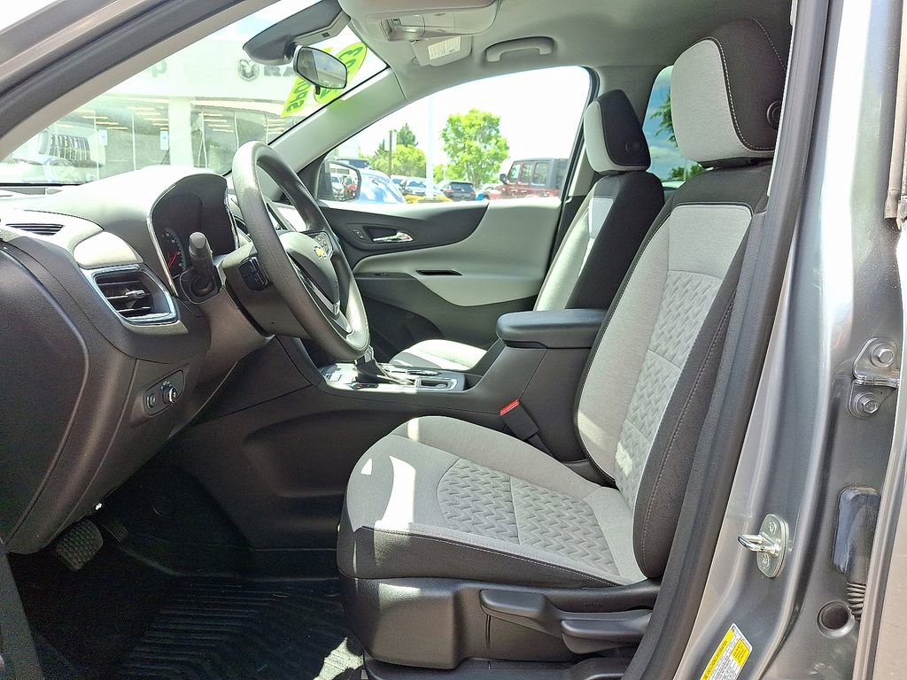 Used 2023 Chevrolet Equinox LS AWD/4WD image 13