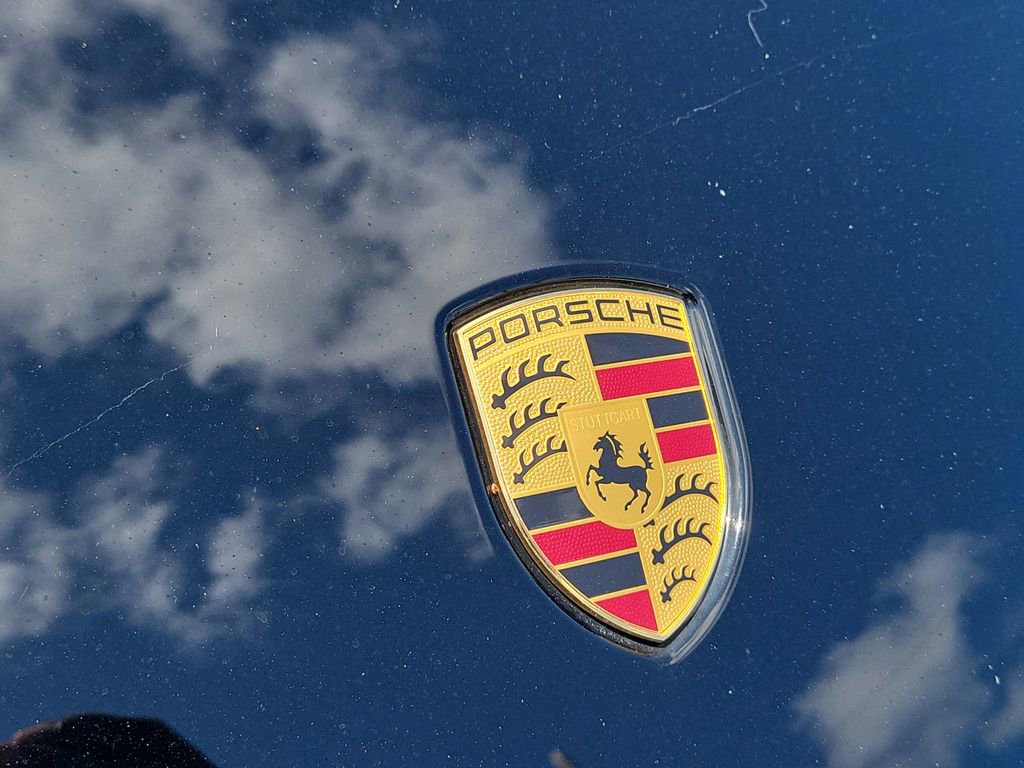 Used 2024 Porsche Macan S AWD/4WD image 9