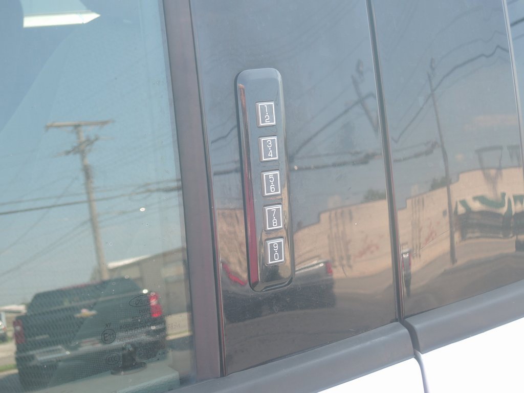 Used 2018 Ford F150 XLT image 6