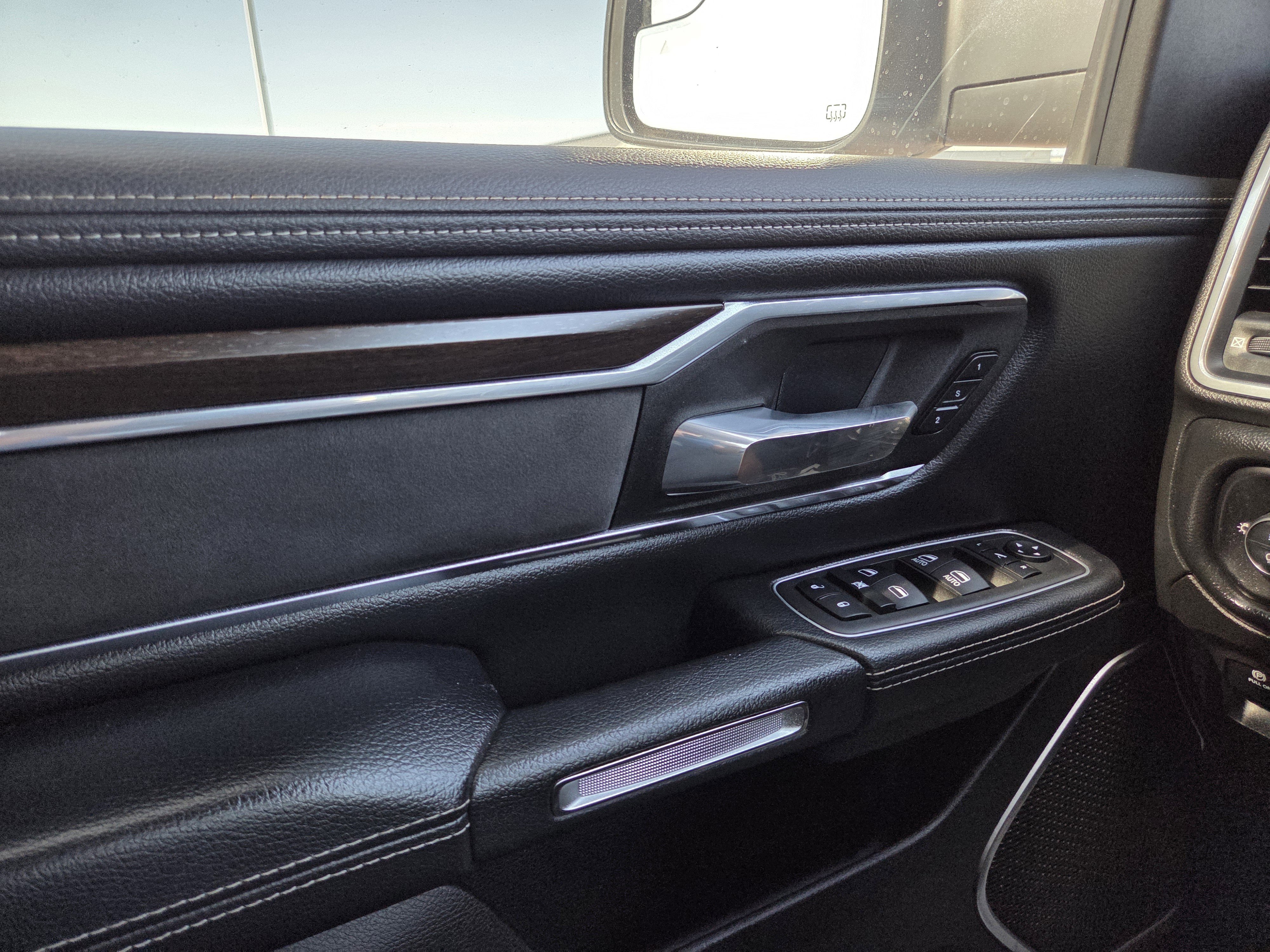 Used 2022 RAM 1500 Laramie image 39