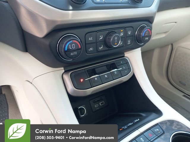 Used 2021 GMC Acadia Denali w/ Denali Ultimate Package image 16