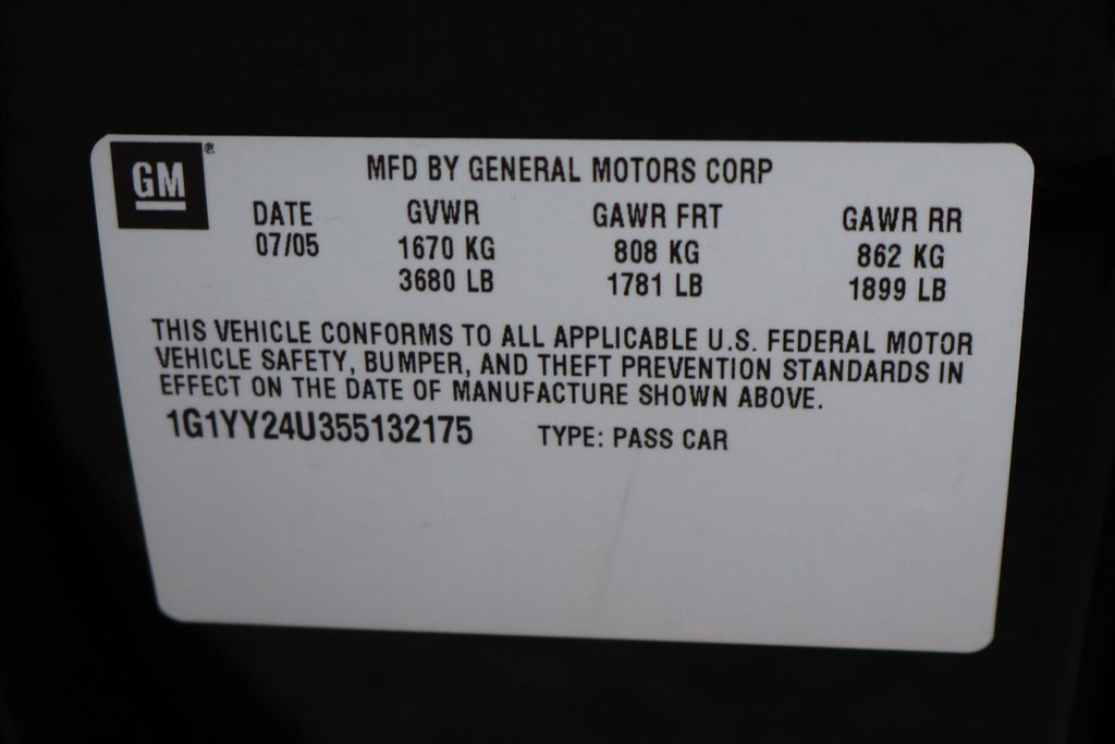 Used 2005 Chevrolet Corvette Coupe w/ Preferred Equipment Group image 45