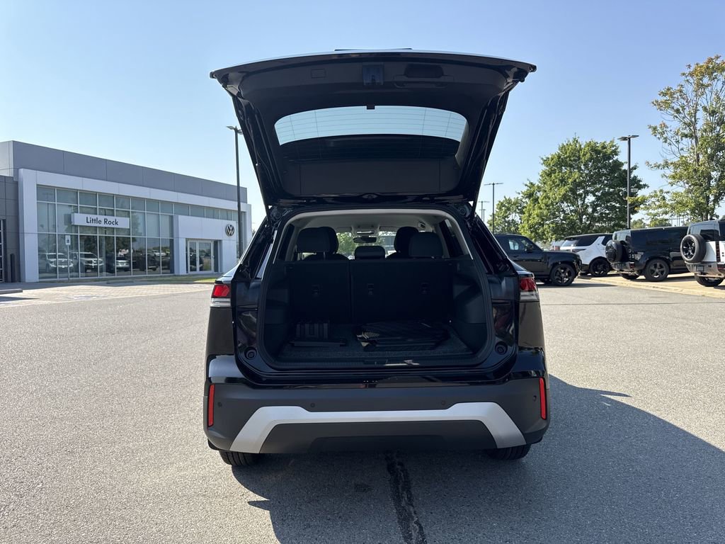 New 2025 Volkswagen Tiguan S image 15