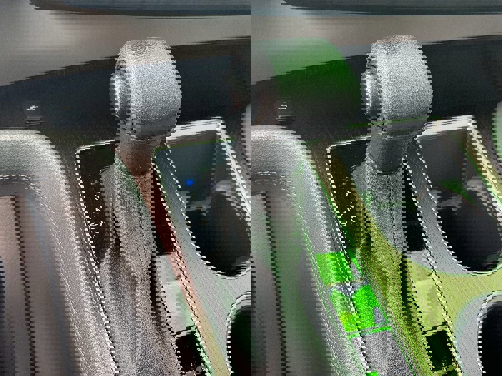 Used 2023 Toyota Sienna LE image 30