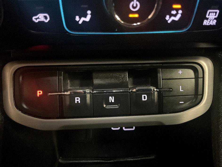 Used 2023 GMC Acadia SLE w/ Elevation Edition image 20