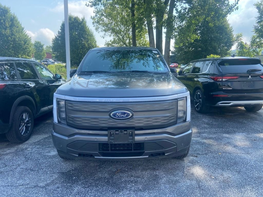 Used 2022 Ford F150 Lightning Lariat AWD/4WD image 2