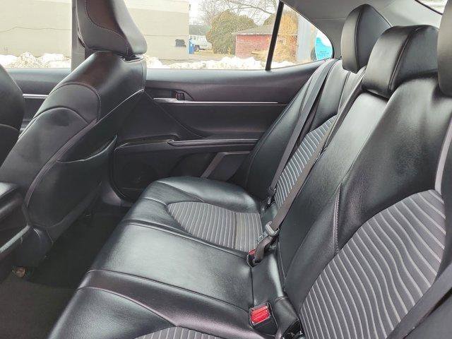 Used 2024 Toyota Camry SE image 7