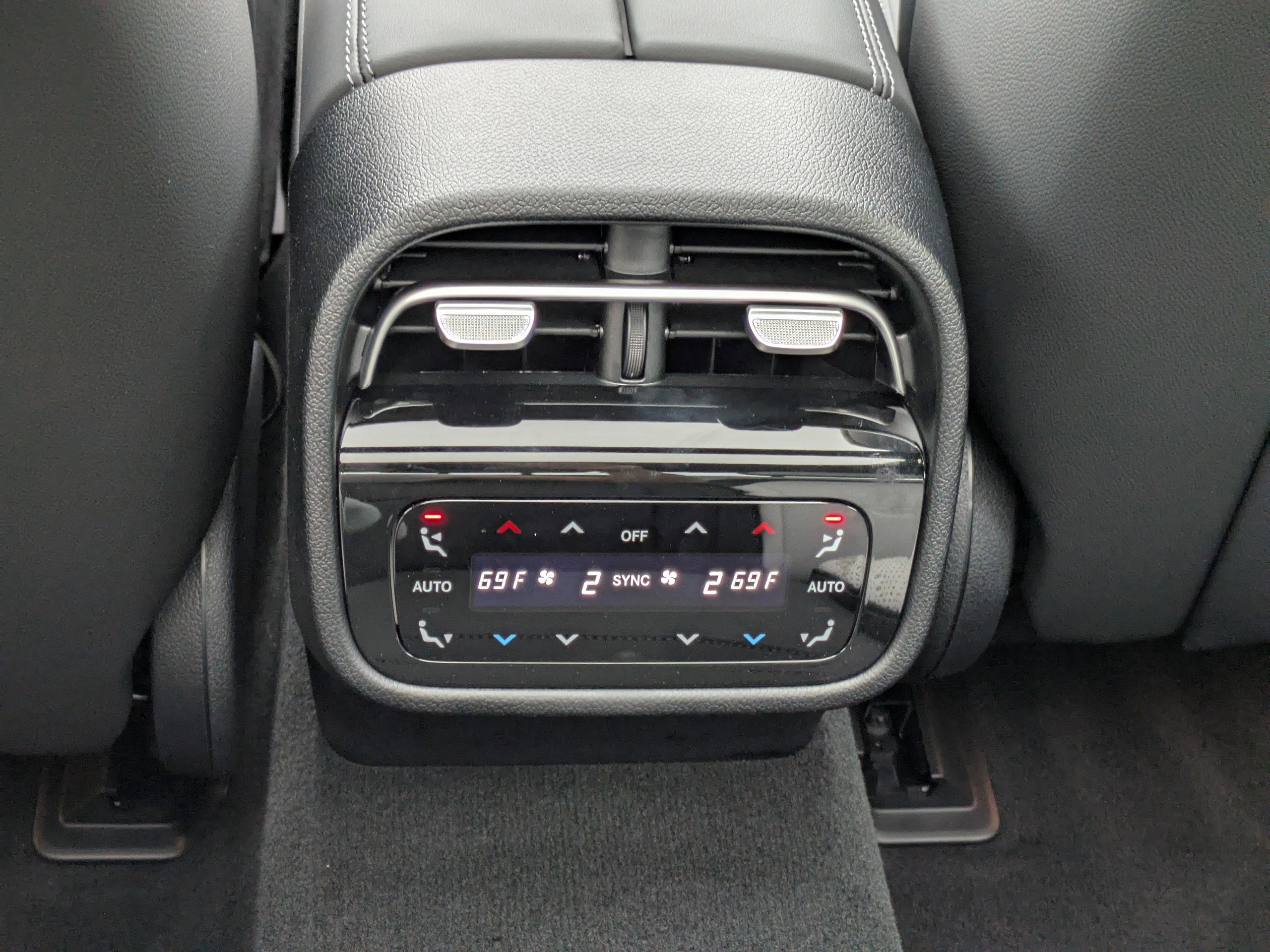 New 2026 Mercedes-Benz E 53 AMG e 4MATIC Sedan image 15