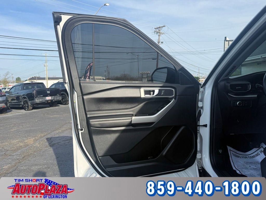 Used 2021 Ford Explorer XLT w/ Equipment Group 202A image 14