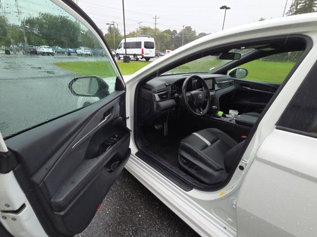 Used 2025 Toyota Camry SE FWD image 12