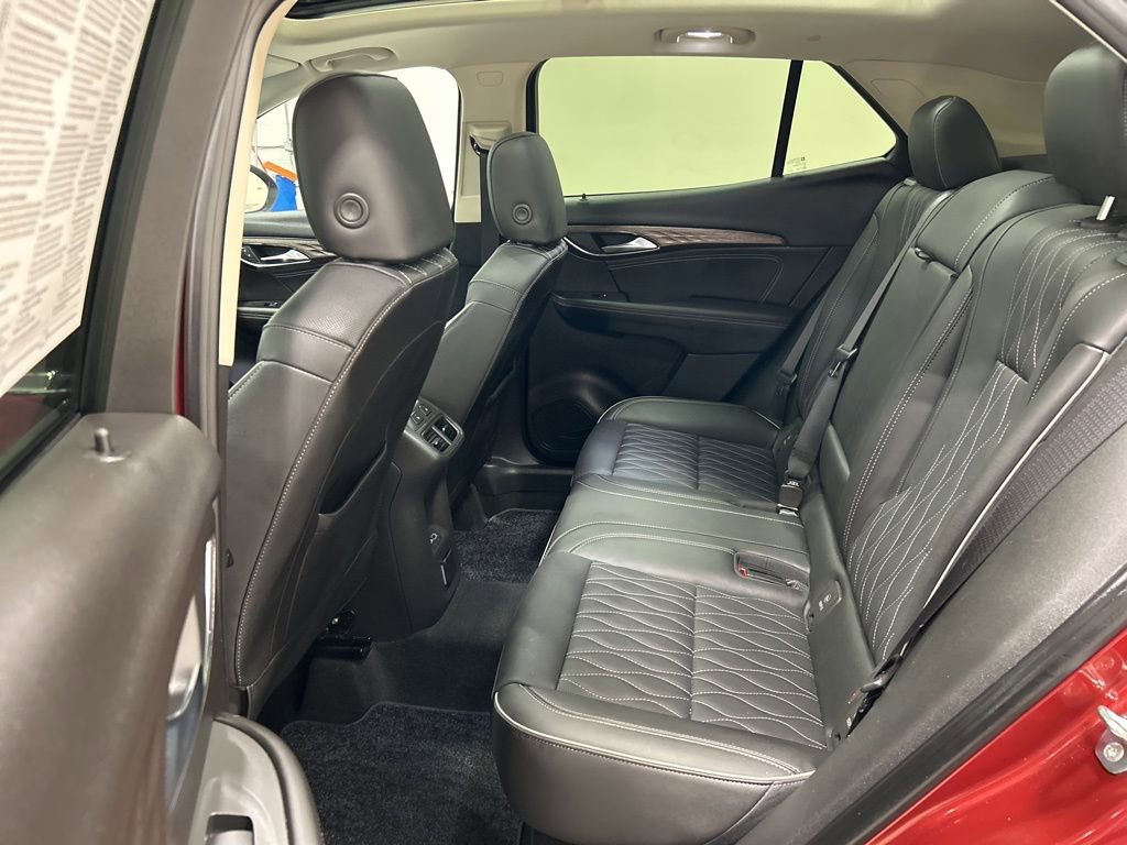 Used 2023 Buick Envision Avenir image 29