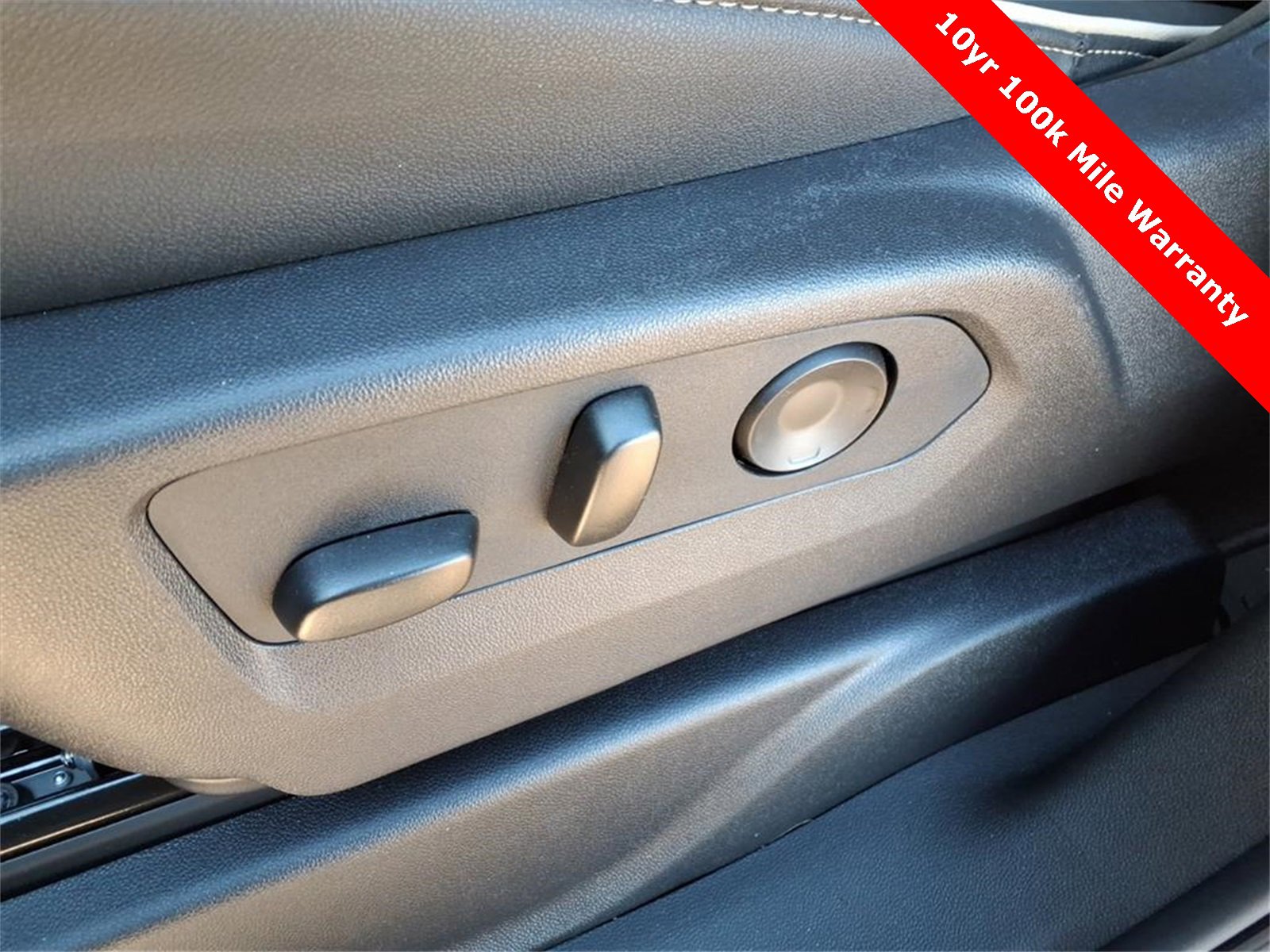 New 2026 Chevrolet Suburban Premier w/ Sun And Tow Package image 19