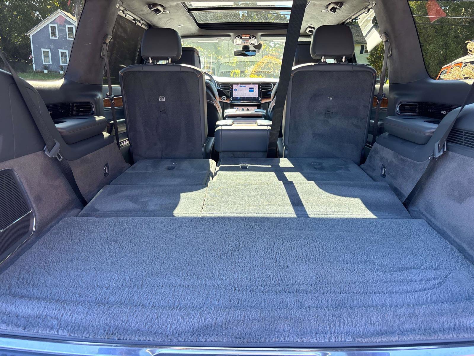 Used 2022 Jeep Grand Wagoneer Series II w/ Convenience Group III image 17