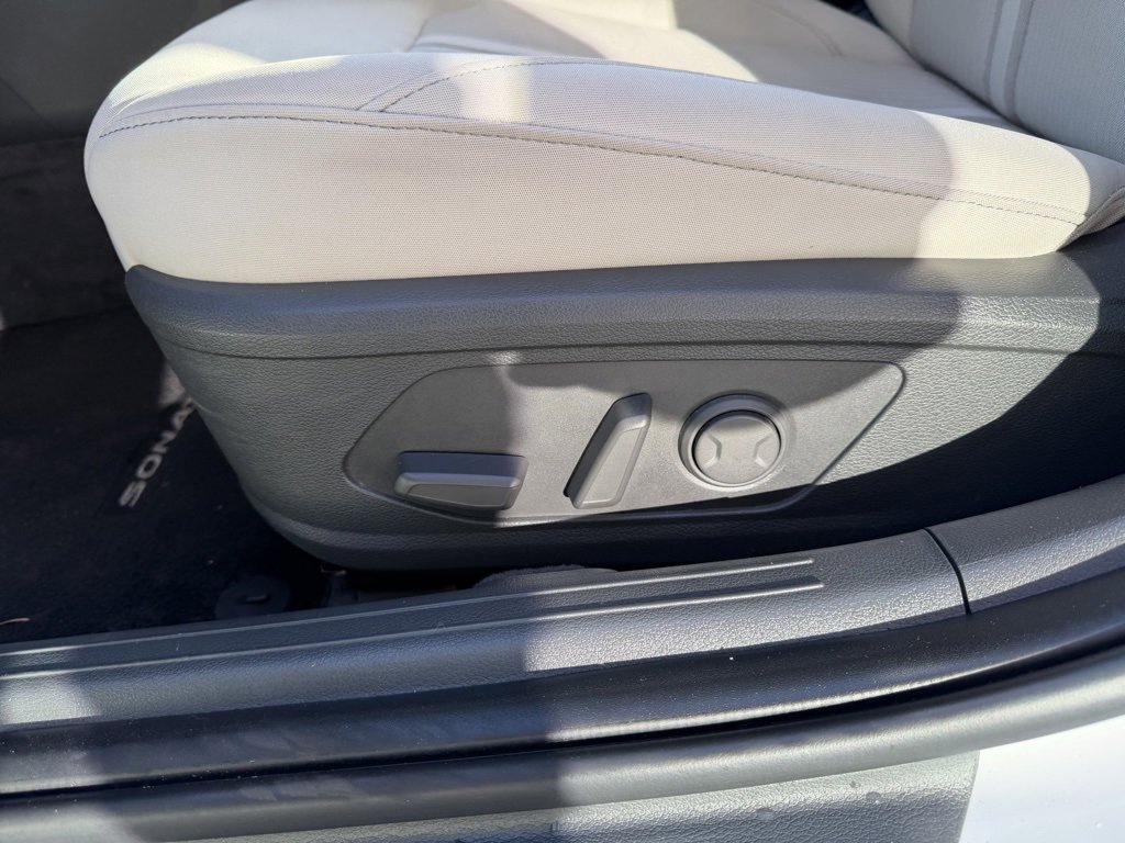 Used 2023 Hyundai Sonata SEL w/ Convenience Package image 14