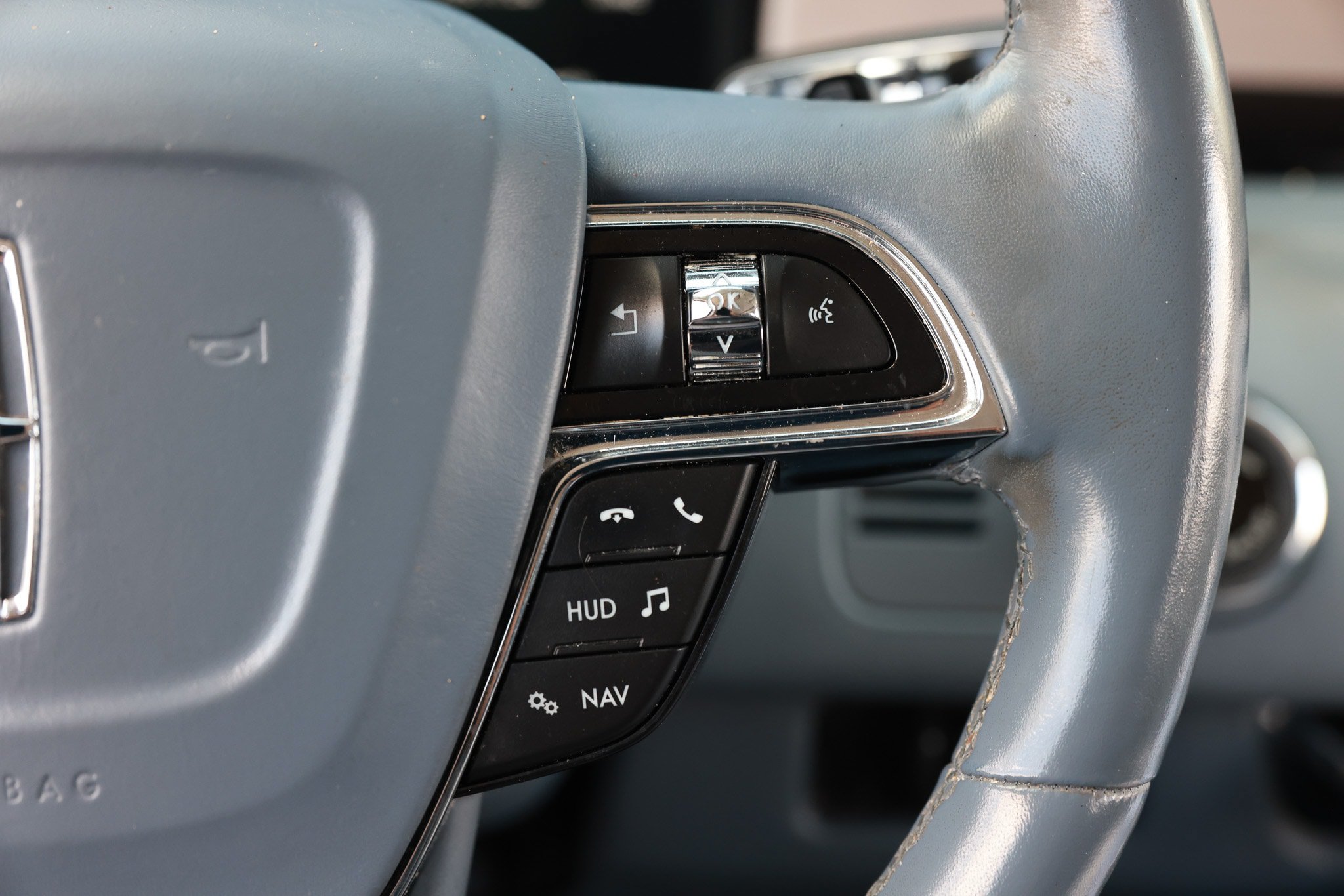 Used 2020 Lincoln Navigator L Black Label w/ Cargo Convenience Package AWD/4WD image 35
