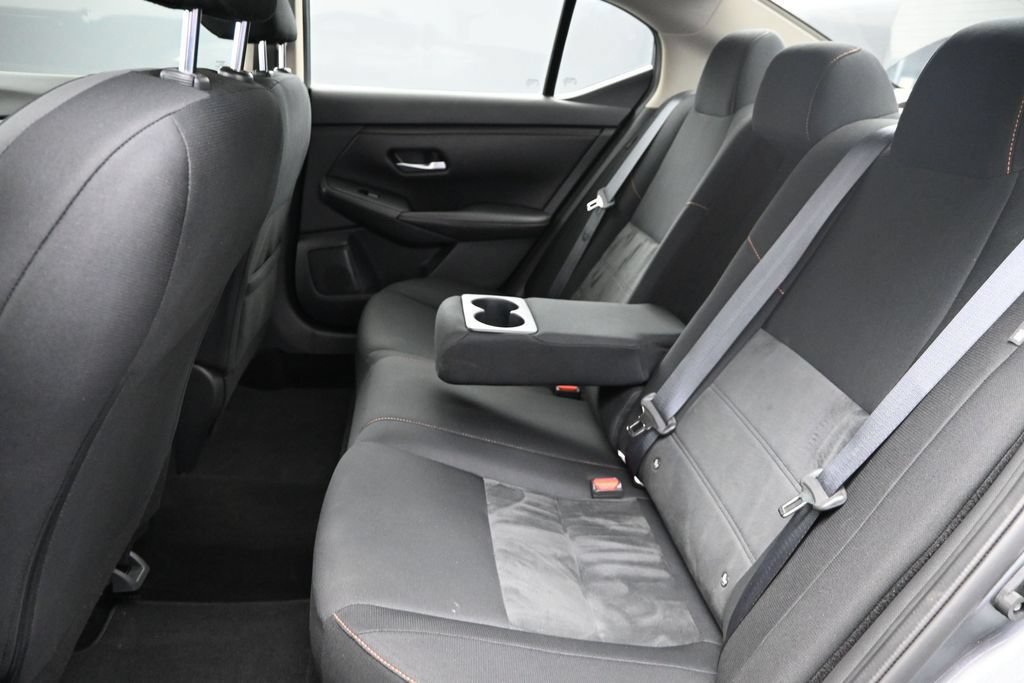 Used 2023 Nissan Sentra SR w/ Midnight Edition Package FWD image 17