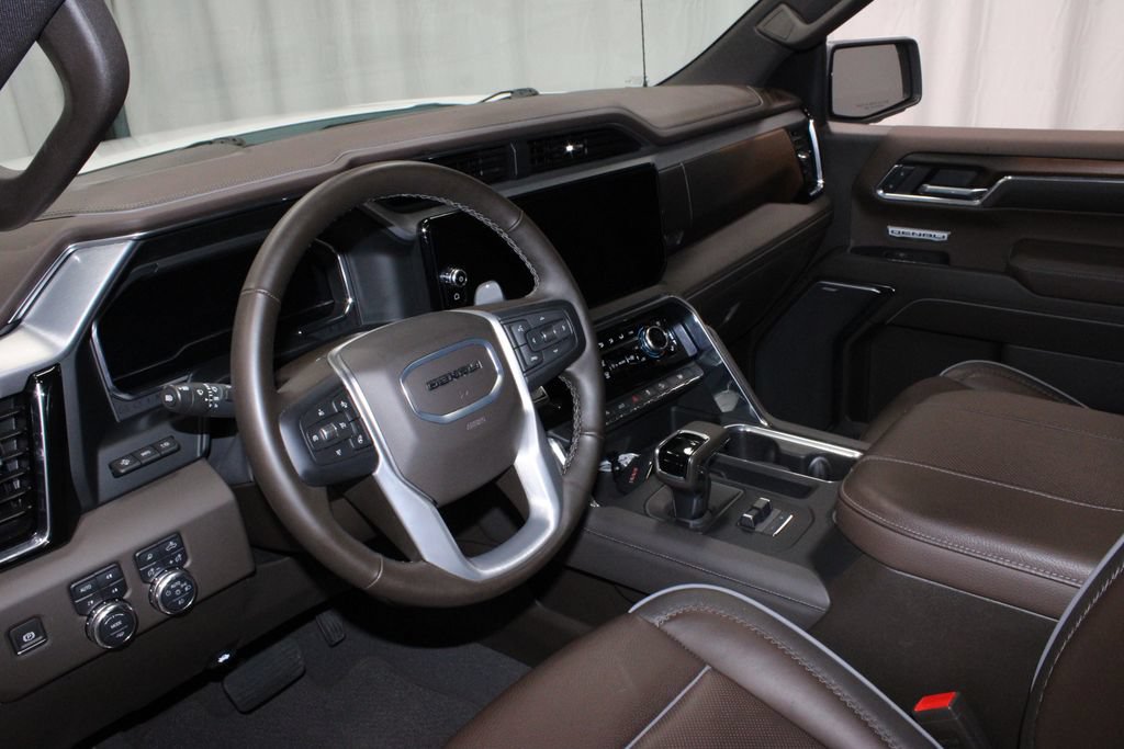 Used 2024 GMC Sierra 1500 Denali w/ Denali Reserve Package AWD/4WD image 23