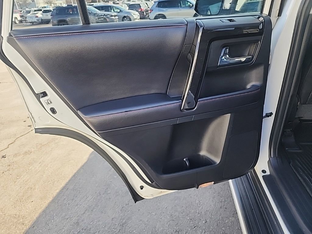 Used 2018 Toyota 4Runner TRD Off-Road Premium image 24