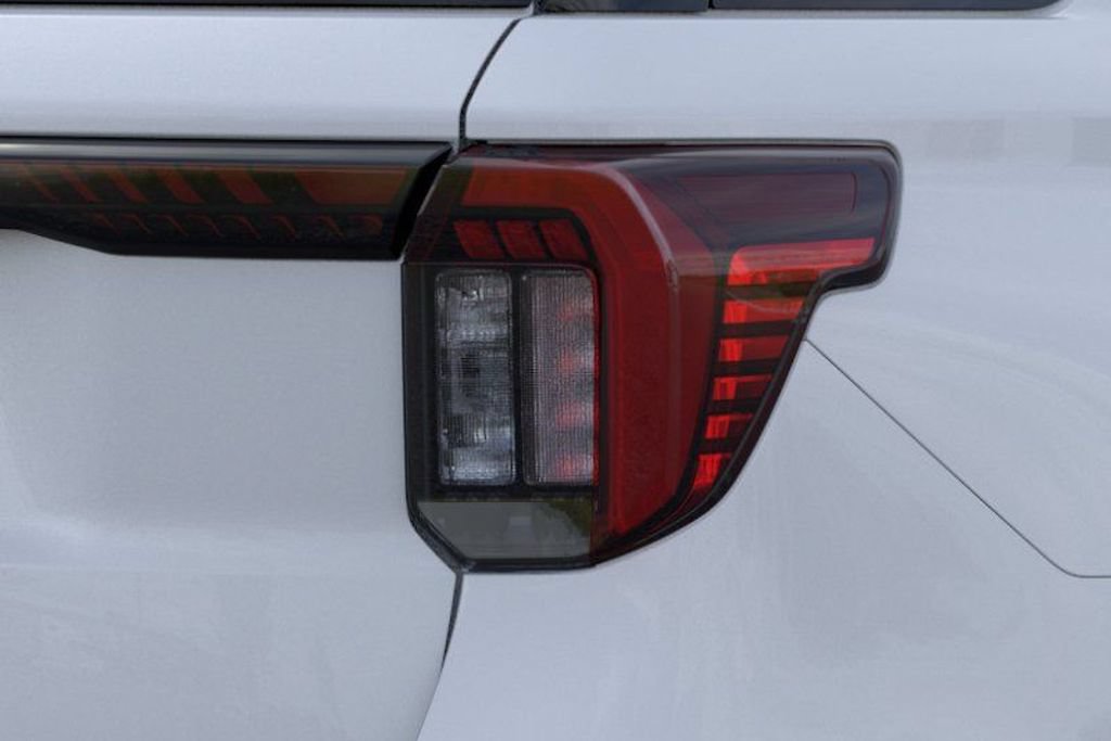 New 2026 Ford Explorer Active w/ Active Comfort Package RWD image 25