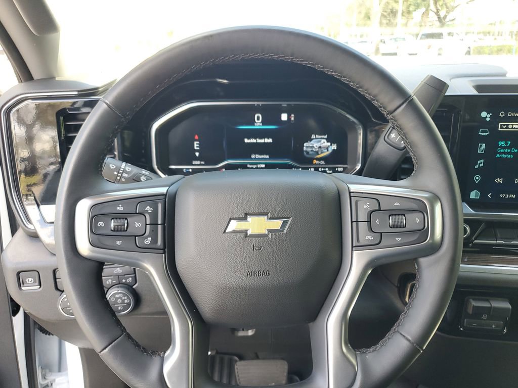 Used 2025 Chevrolet Silverado 2500 LT w/ Convenience Package AWD/4WD image 17