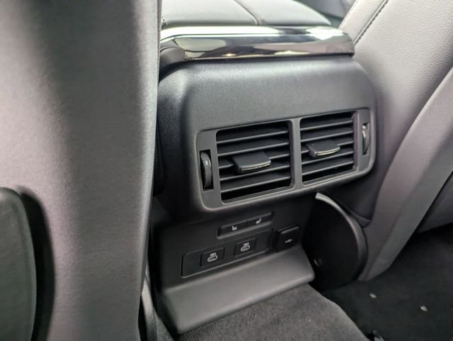 Used 2024 Land Rover Range Rover Velar Dynamic SE image 13