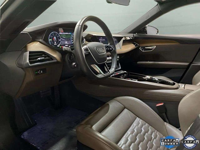 Used 2022 Audi e-tron GT Premium Plus image 59
