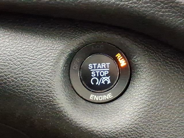 Used 2015 Jeep Cherokee Limited image 20