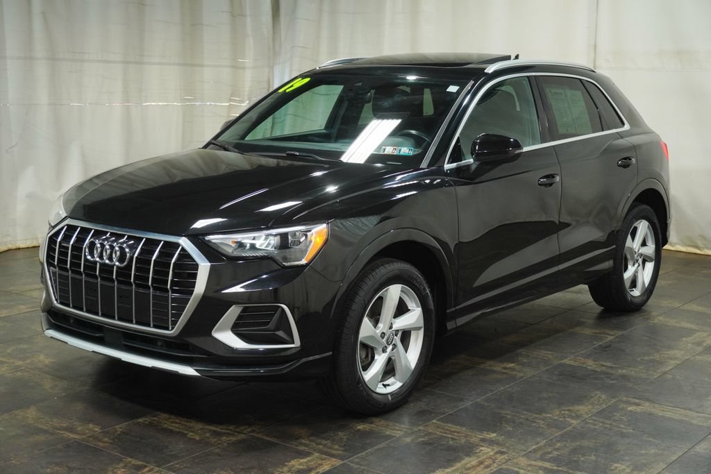 Used 2019 Audi Q3 2.0T Premium AWD/4WD image 2