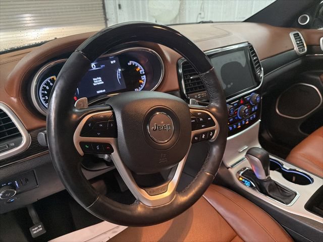 Used 2020 Jeep Grand Cherokee Summit w/ Trailer Tow Group IV RWD image 11