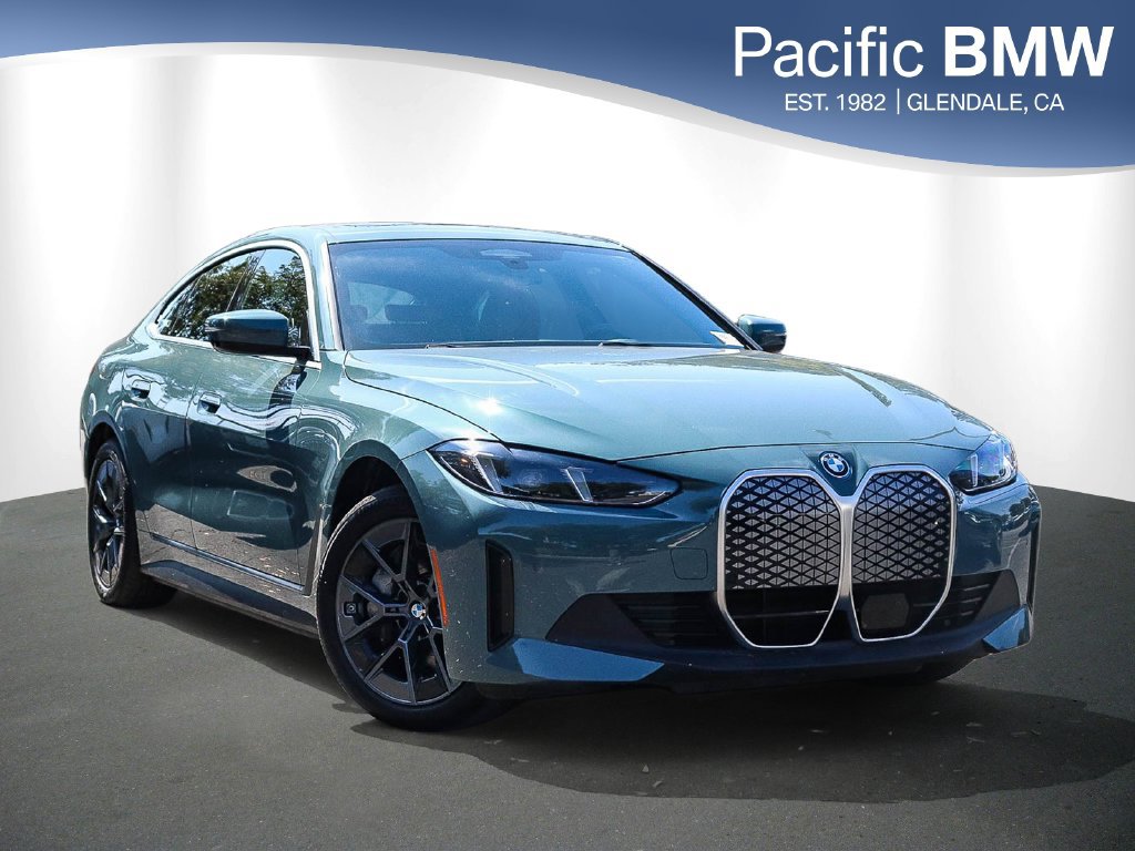 Used 2025 BMW i4 eDrive40 RWD image 1