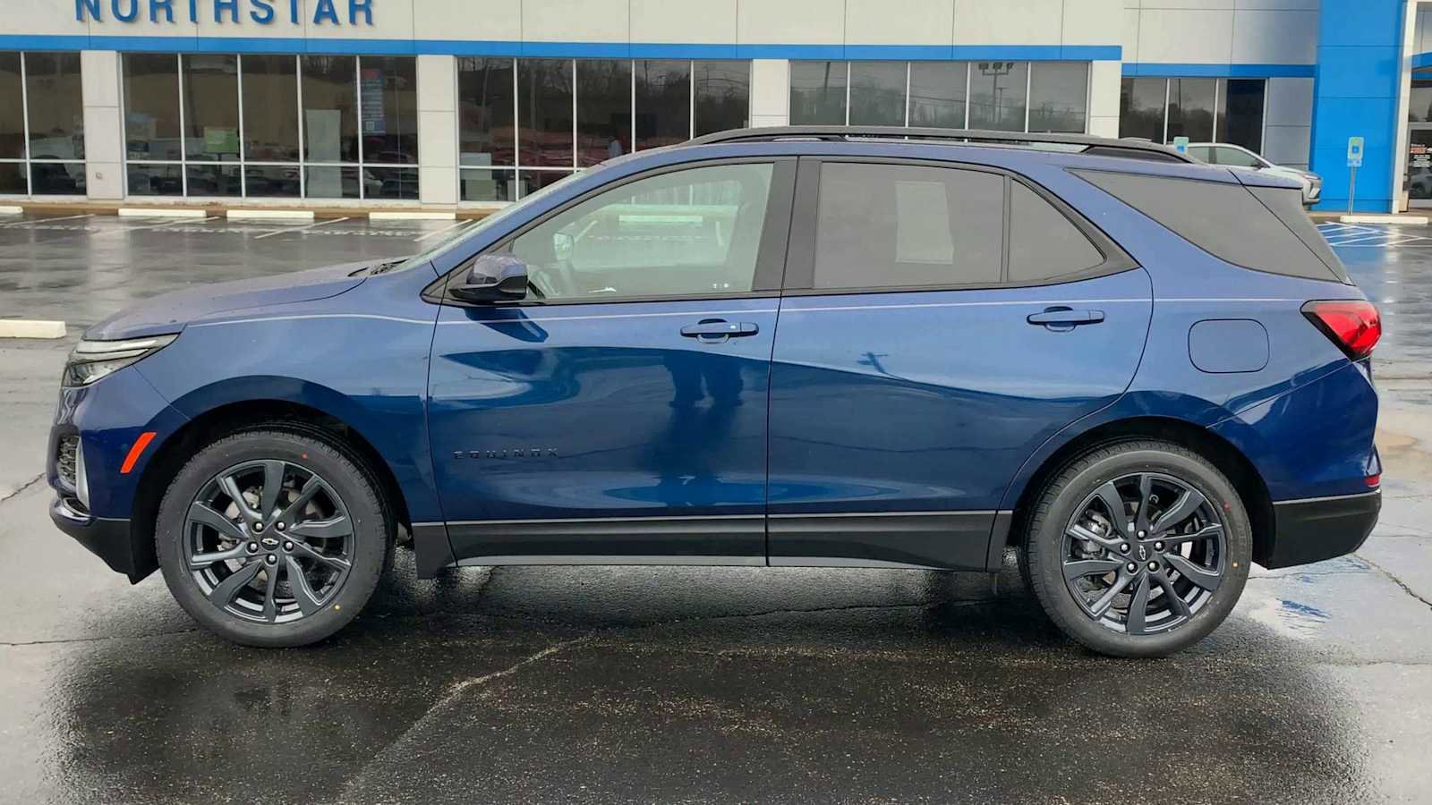 Certified 2023 Chevrolet Equinox RS image 5