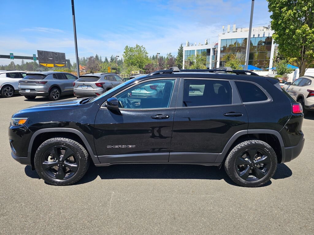 Used 2021 Jeep Cherokee Latitude Plus AWD/4WD image 8