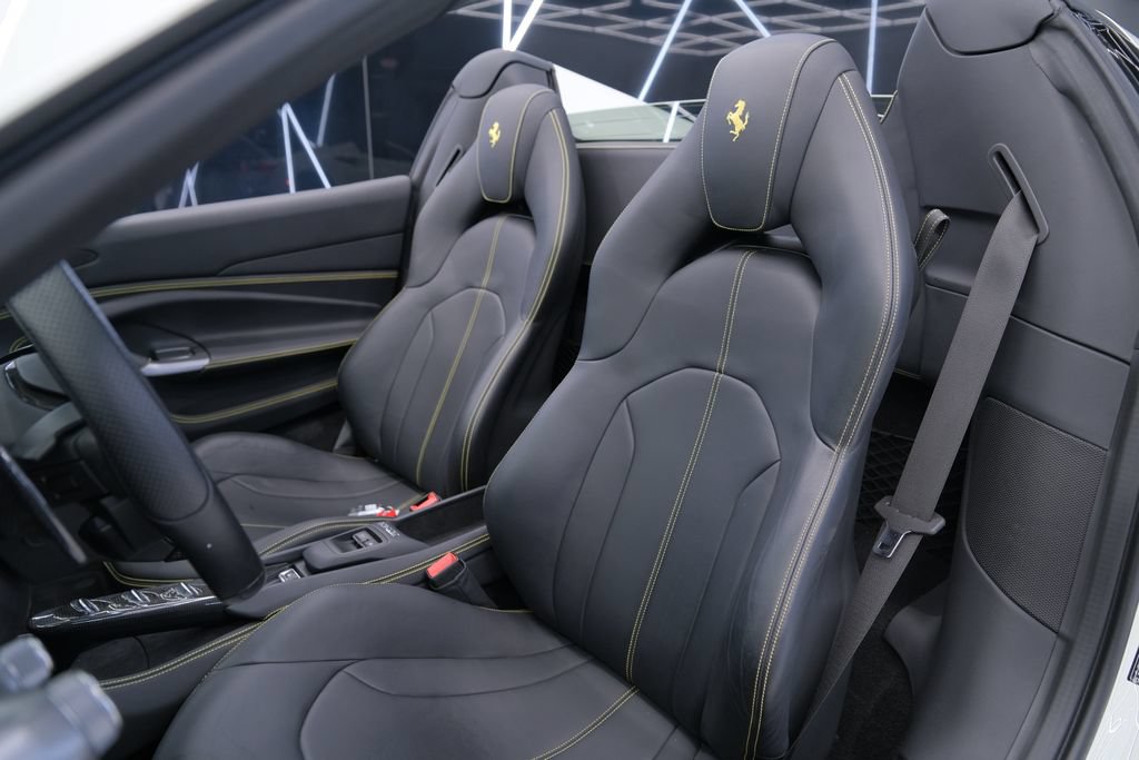 Used 2022 Ferrari F8 Tributo RWD image 14