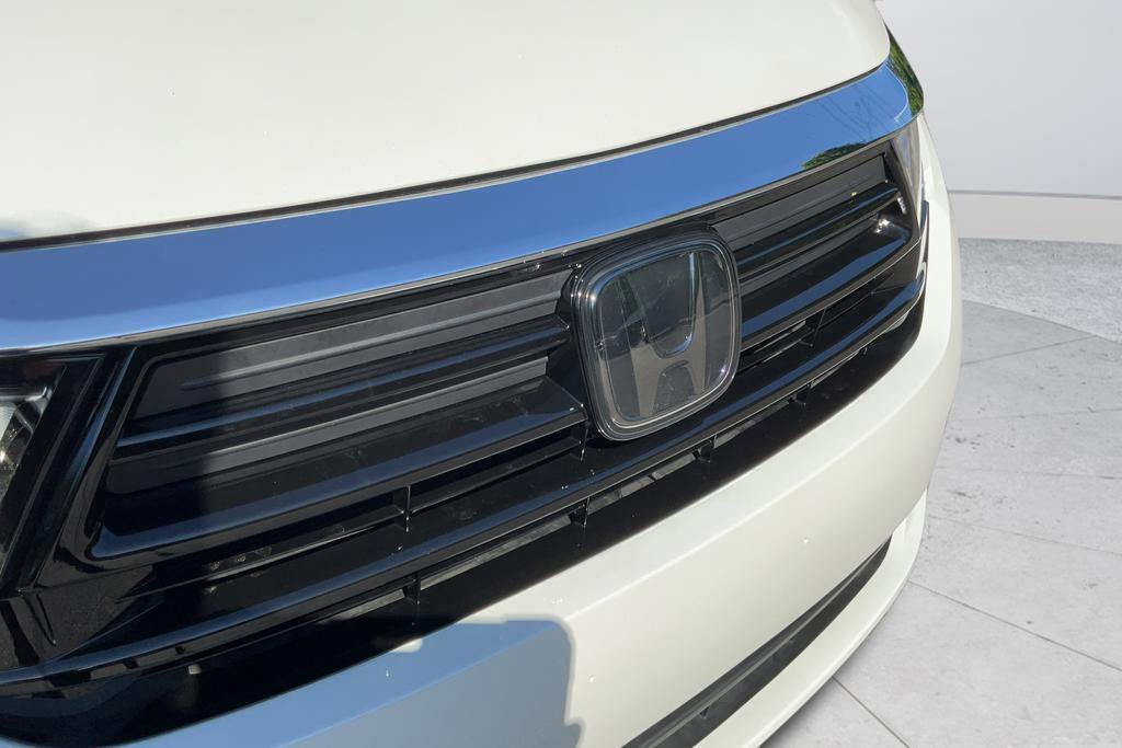 Used 2024 Honda Odyssey Touring image 25