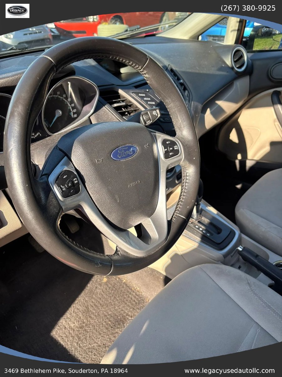 Used 2014 Ford Fiesta SE image 16