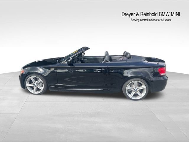 Used 2011 BMW 135i Convertible image 17