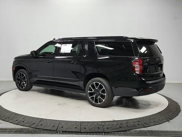 Used 2024 Chevrolet Suburban RST RWD image 5