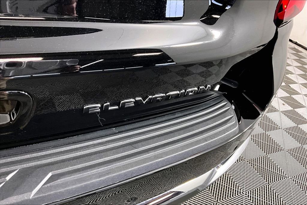 Used 2025 GMC Yukon Elevation RWD image 23