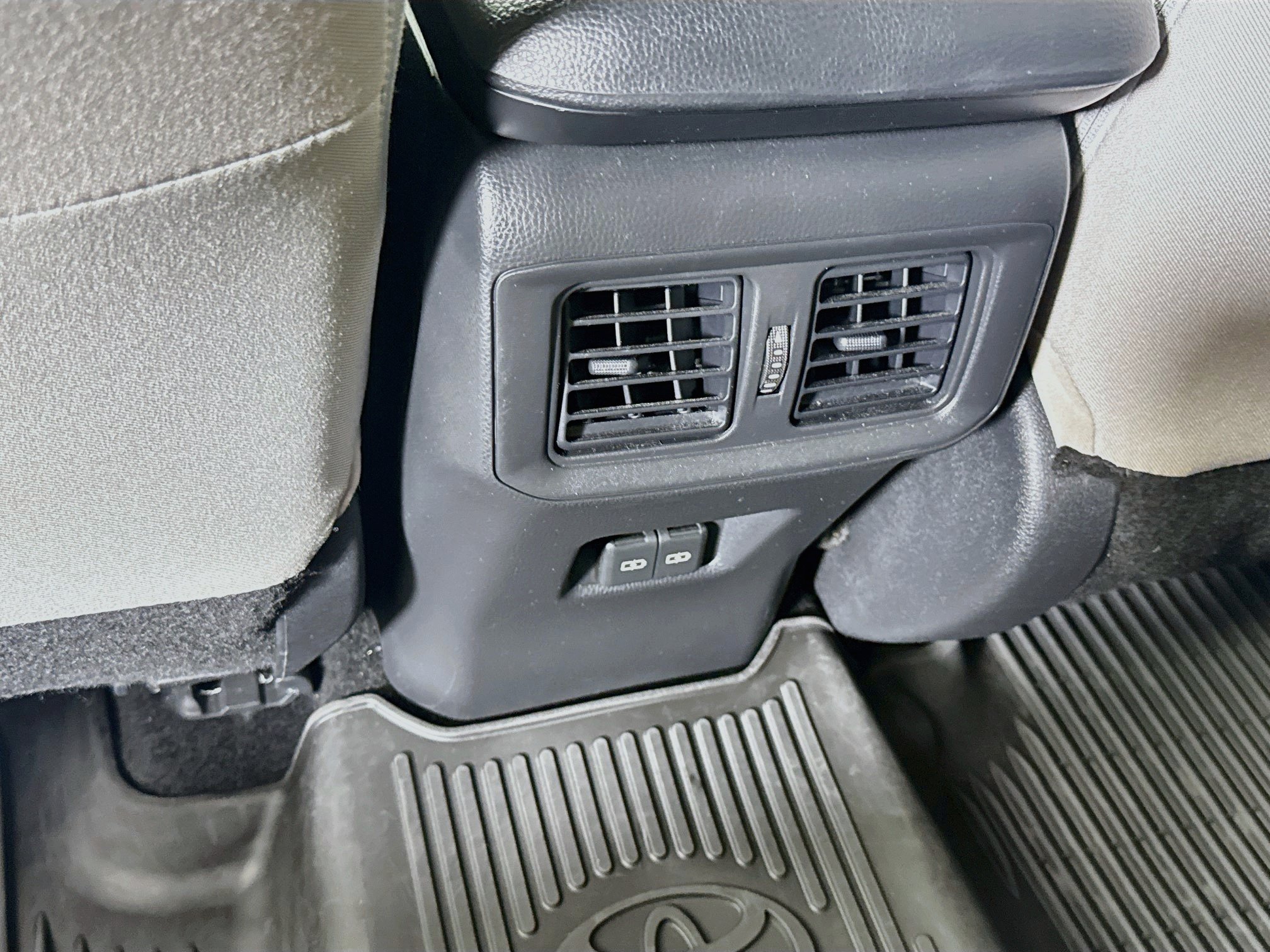 Certified 2022 Toyota RAV4 XLE AWD/4WD image 25