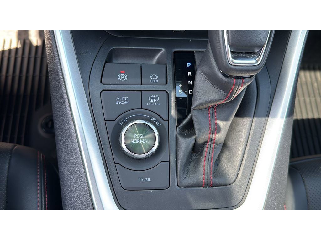 Used 2022 Toyota RAV4 XSE w/ Premium Package image 28