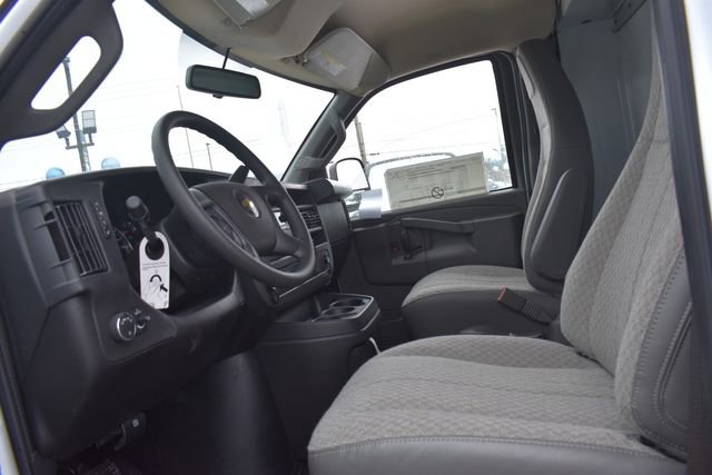 New 2025 Chevrolet Express 3500 w/ Power Convenience Package image 23