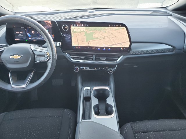 Certified 2025 Chevrolet Equinox EV LT FWD image 17